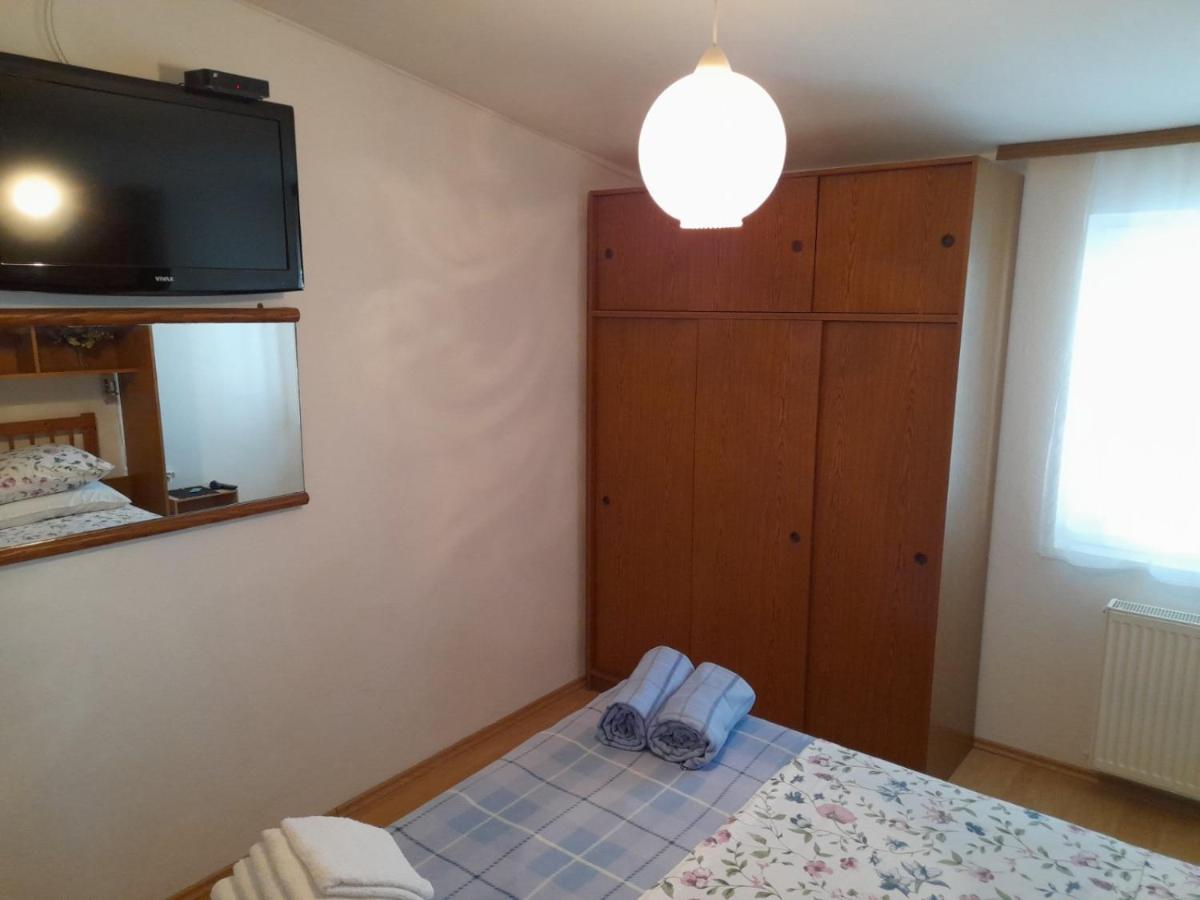 RažanacOazaアパートメント エクステリア 写真